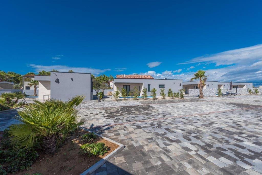 More Exclusive Villas And Spa Vir Exterior foto